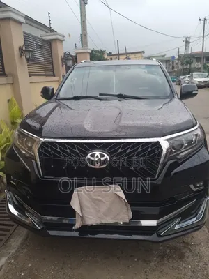 Toyota Land Cruiser Prado 2013 Black