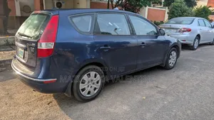 Hyundai Elantra 2012 Blue