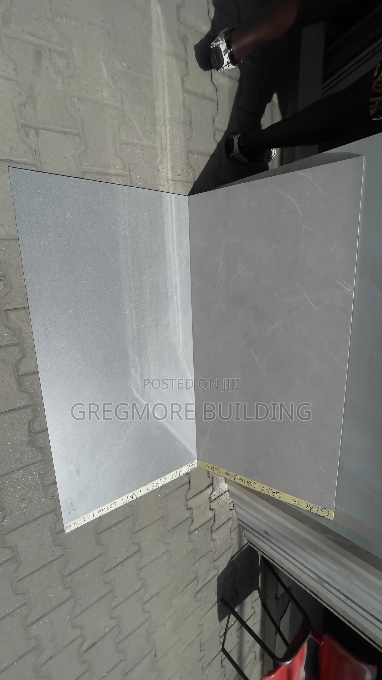 60/120 Matt and Glaze Tile