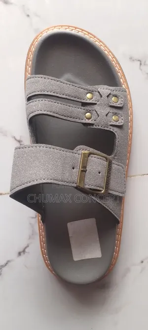 Trendy Men’S Slide Sandals – Comfortable, Durable,