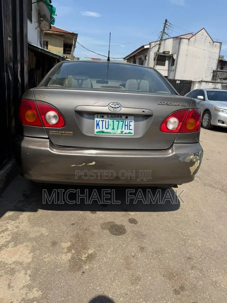 Toyota Corolla 2004 Gold