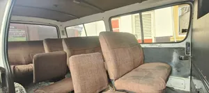 Toyota HiAce 1998 White