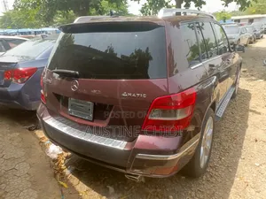 Mercedes-Benz GLK-Class 2010