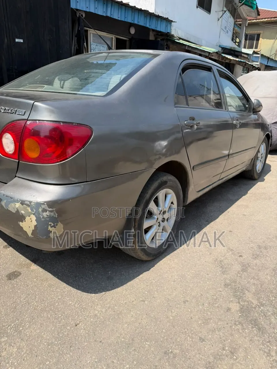 Toyota Corolla 2004 Gold