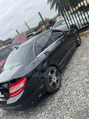 Mercedes-Benz C300 Luxury 4Matic Sedan AWD (3.0L 6cyl 7A) 2010 Black