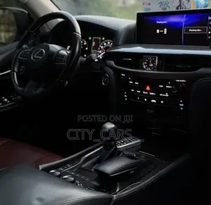 Lexus LX 2018 Gold