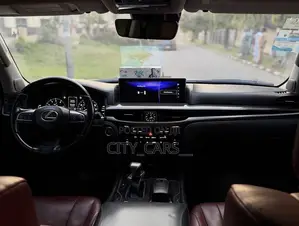 Lexus LX 2018 Gold