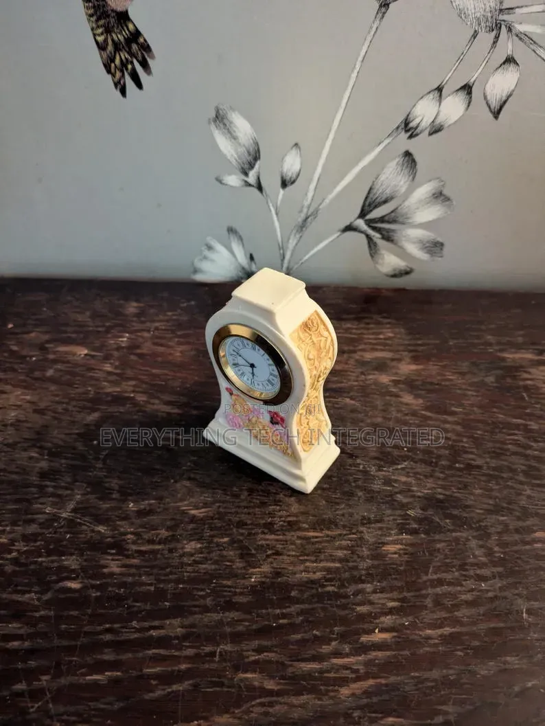 Vintage Ceramic Small Floral Themed Mantel Quartz Clock