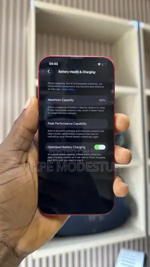 Apple iPhone 13 256 GB Red