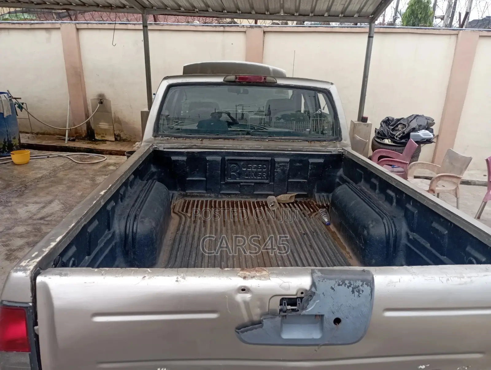 Nissan Frontier 2002 Gray