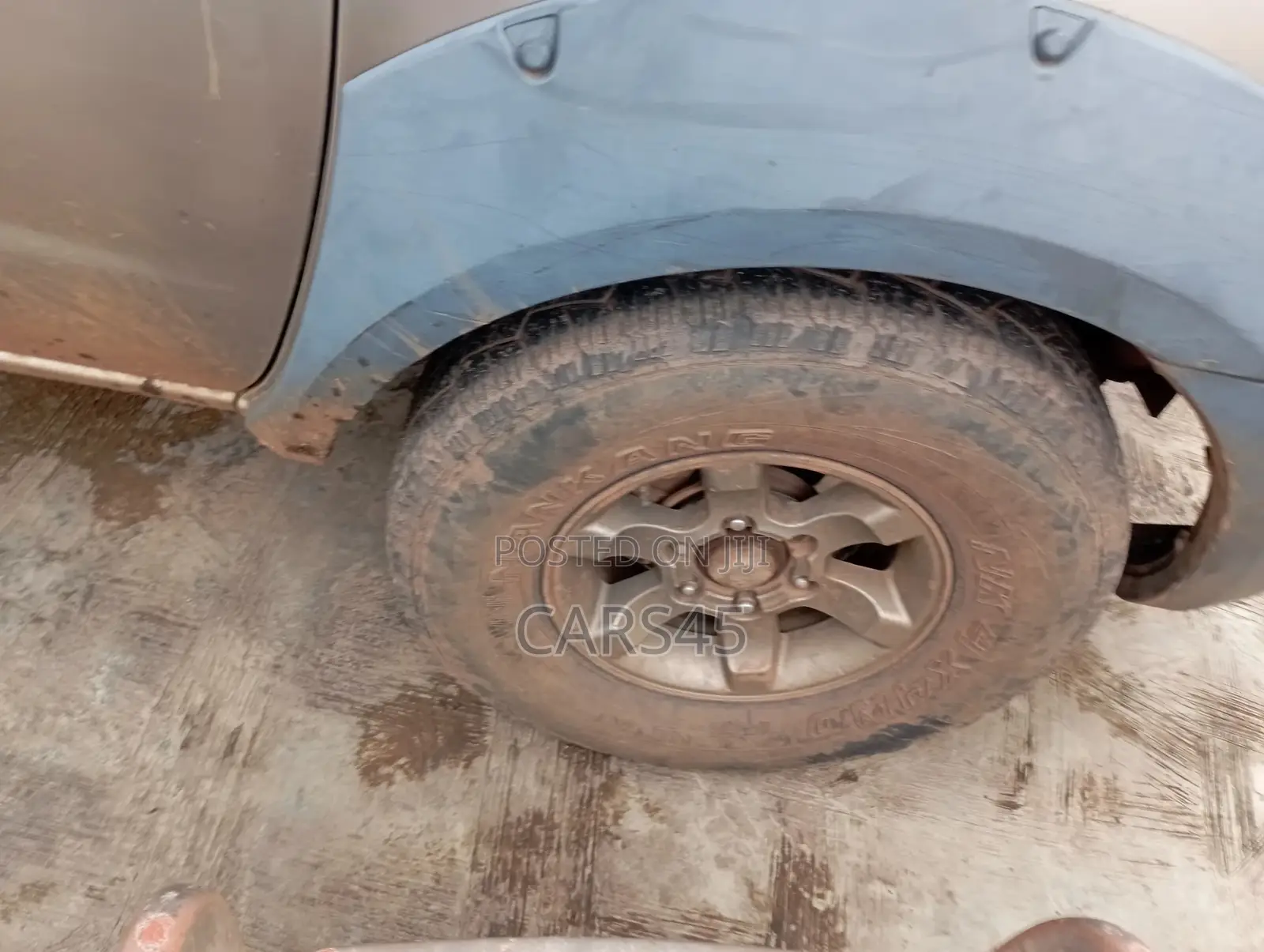 Nissan Frontier 2002 Gray