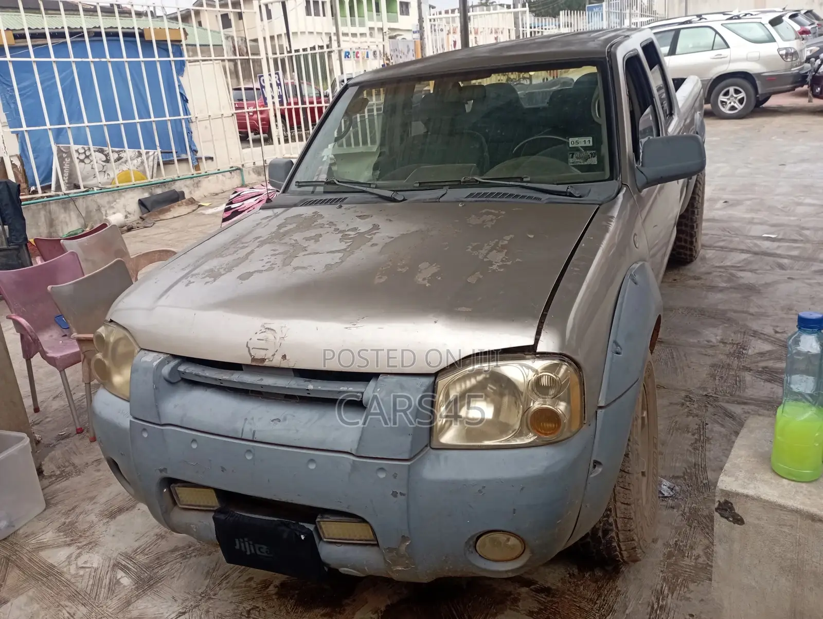 Nissan Frontier 2002 Gray