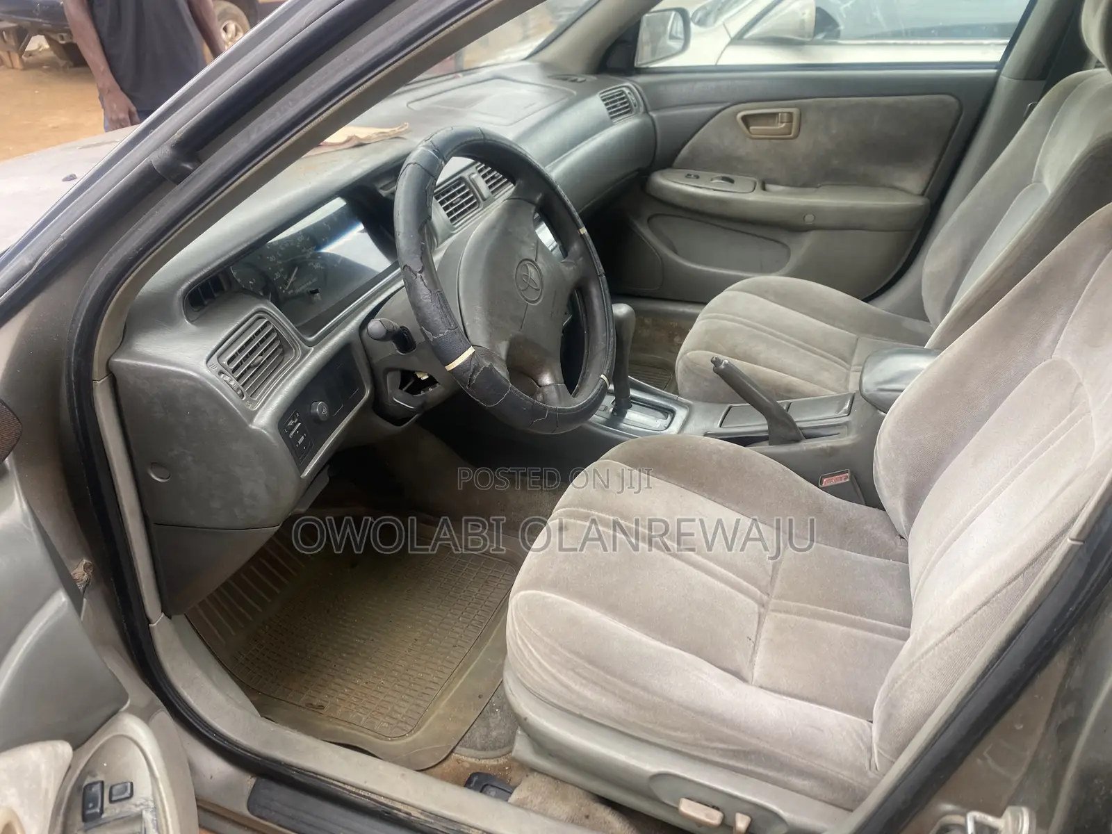 Toyota Camry Automatic 1999 Silver