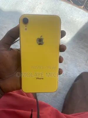 Apple iPhone XR 64 GB Yellow