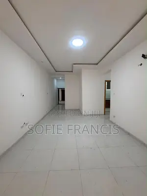 2bdrm Apartment in Osapa for rent