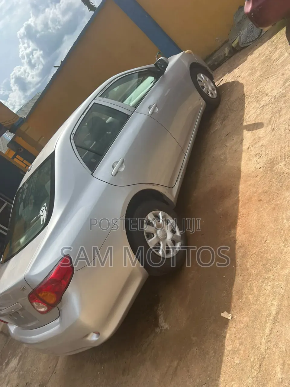 Toyota Corolla 2010 Silver