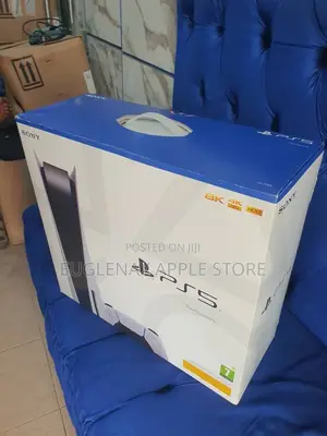 AWOOF / New PS5 Standard Edition Europe Edition