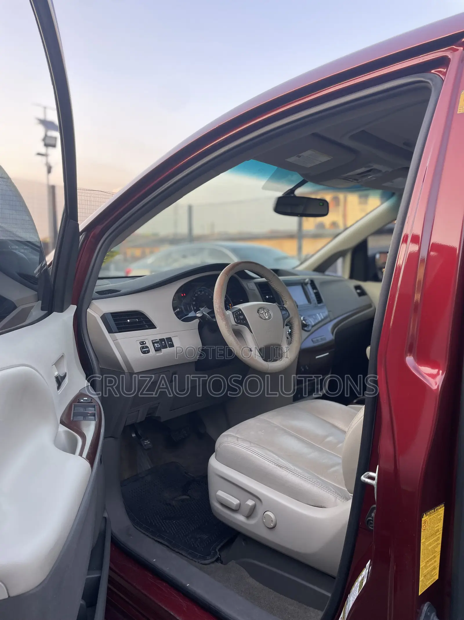 Toyota Sienna 2012