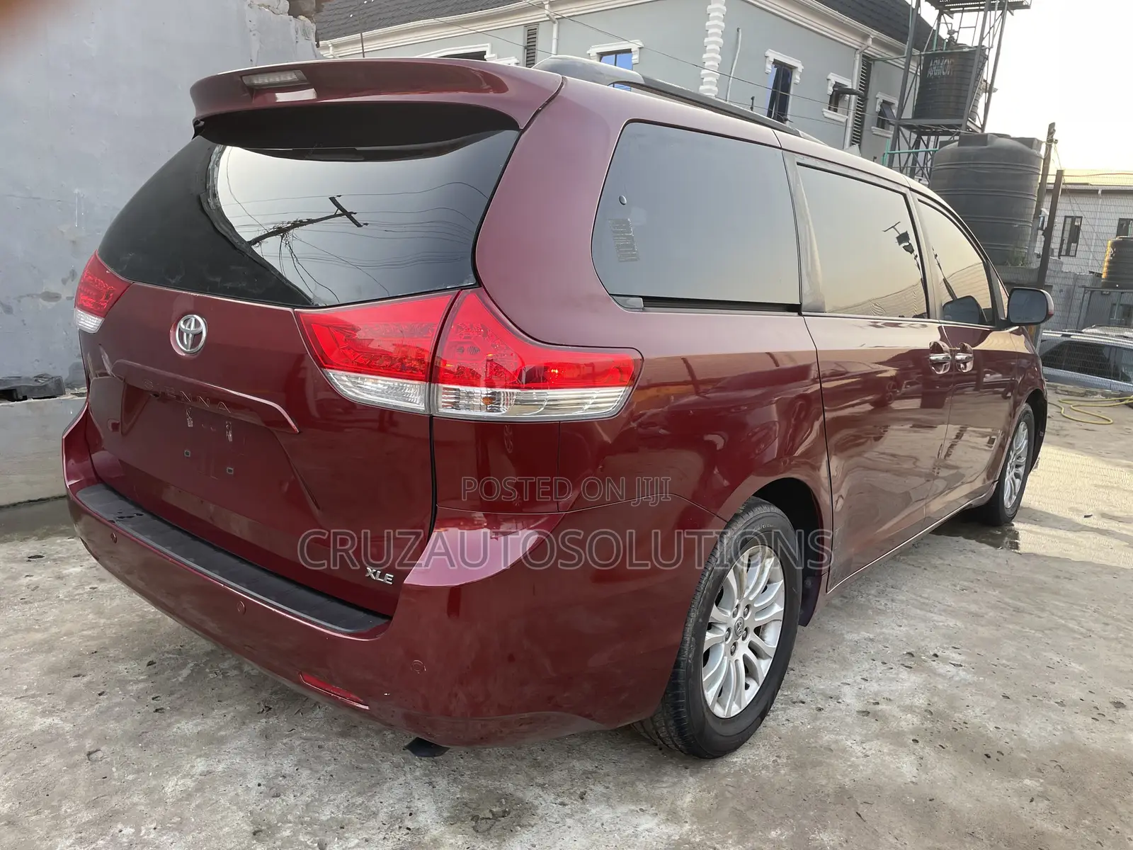 Toyota Sienna 2012