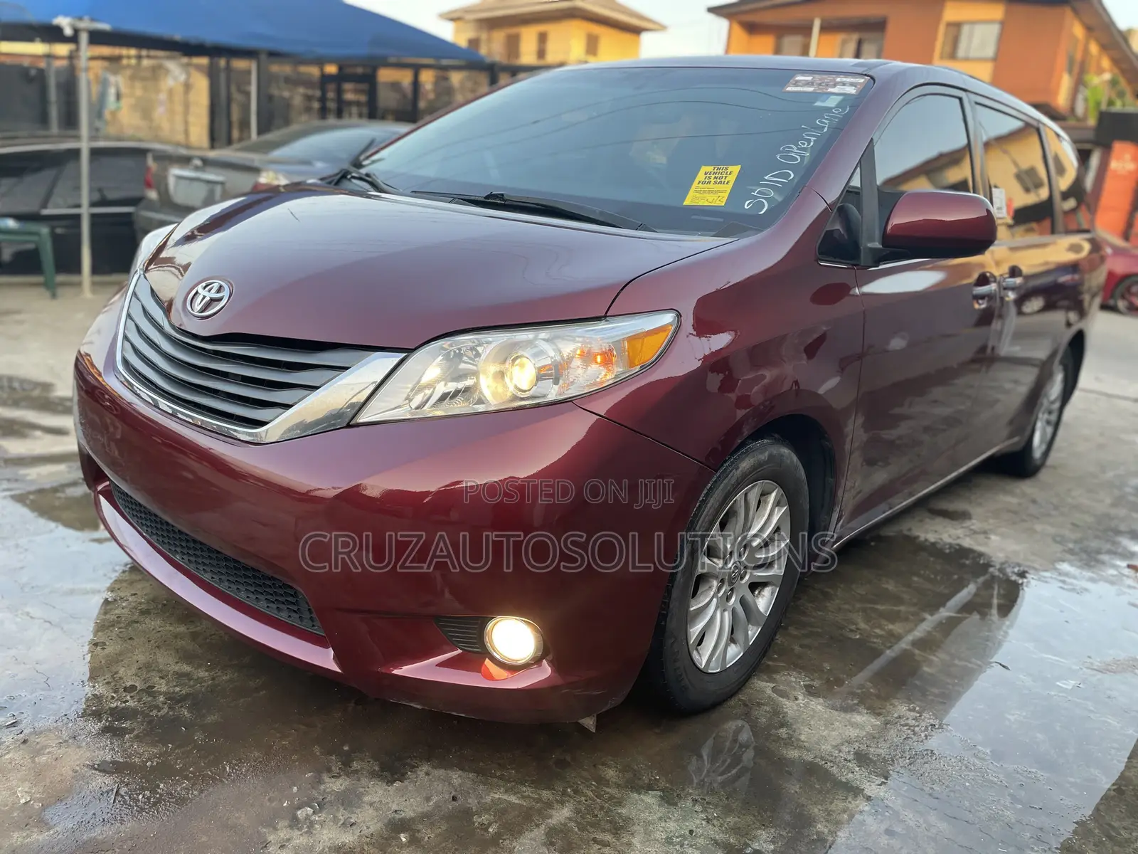 Toyota Sienna 2012