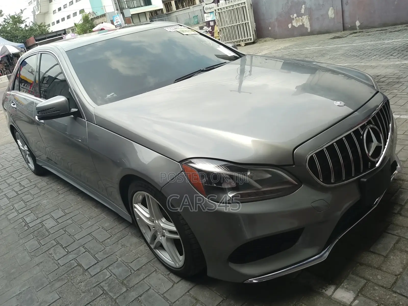 Mercedes-Benz E-Class 2014 Gray