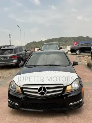 Mercedes-Benz C300 Sport 4Matic Sedan AWD (3.5L 6cyl 7A) 2013 Black