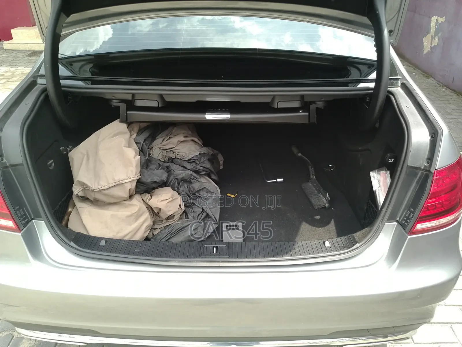 Mercedes-Benz E-Class 2014 Gray
