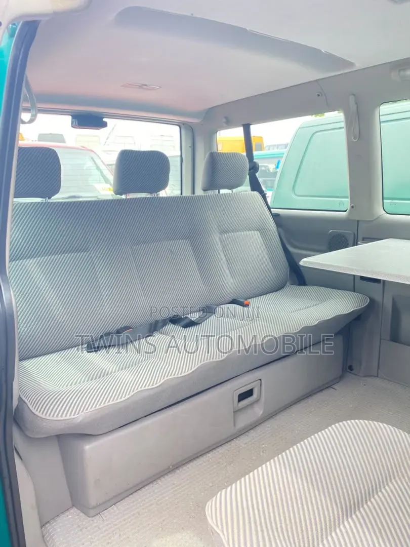 Volkswagen Transporter 2003 Blue