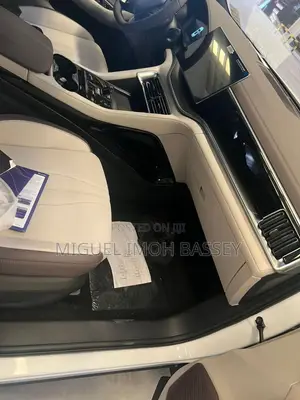 BYD Song Plus 2025 White
