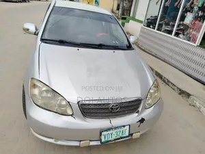 Toyota Corolla LE 2005 Silver