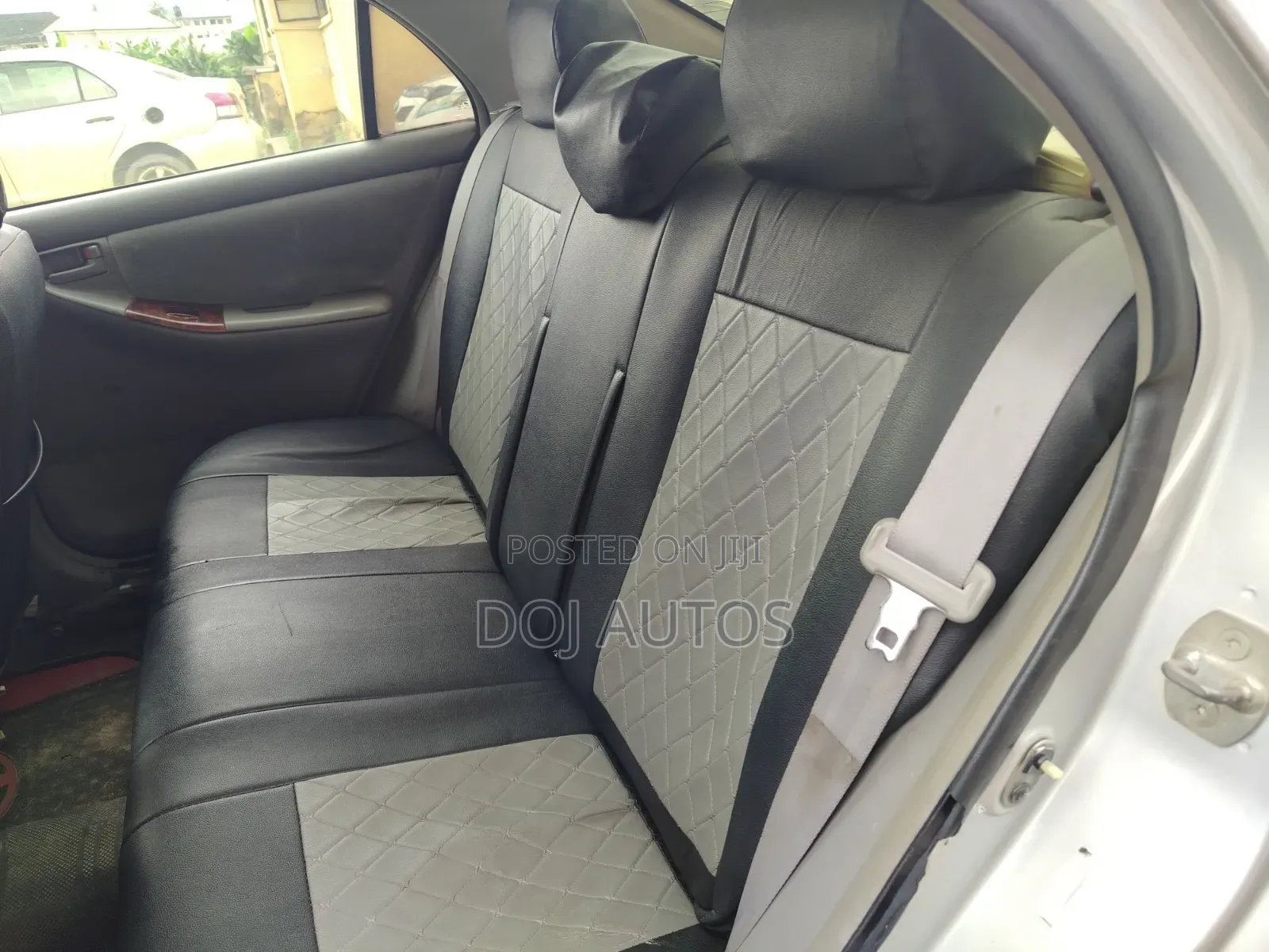 Toyota Corolla LE 2005 Silver