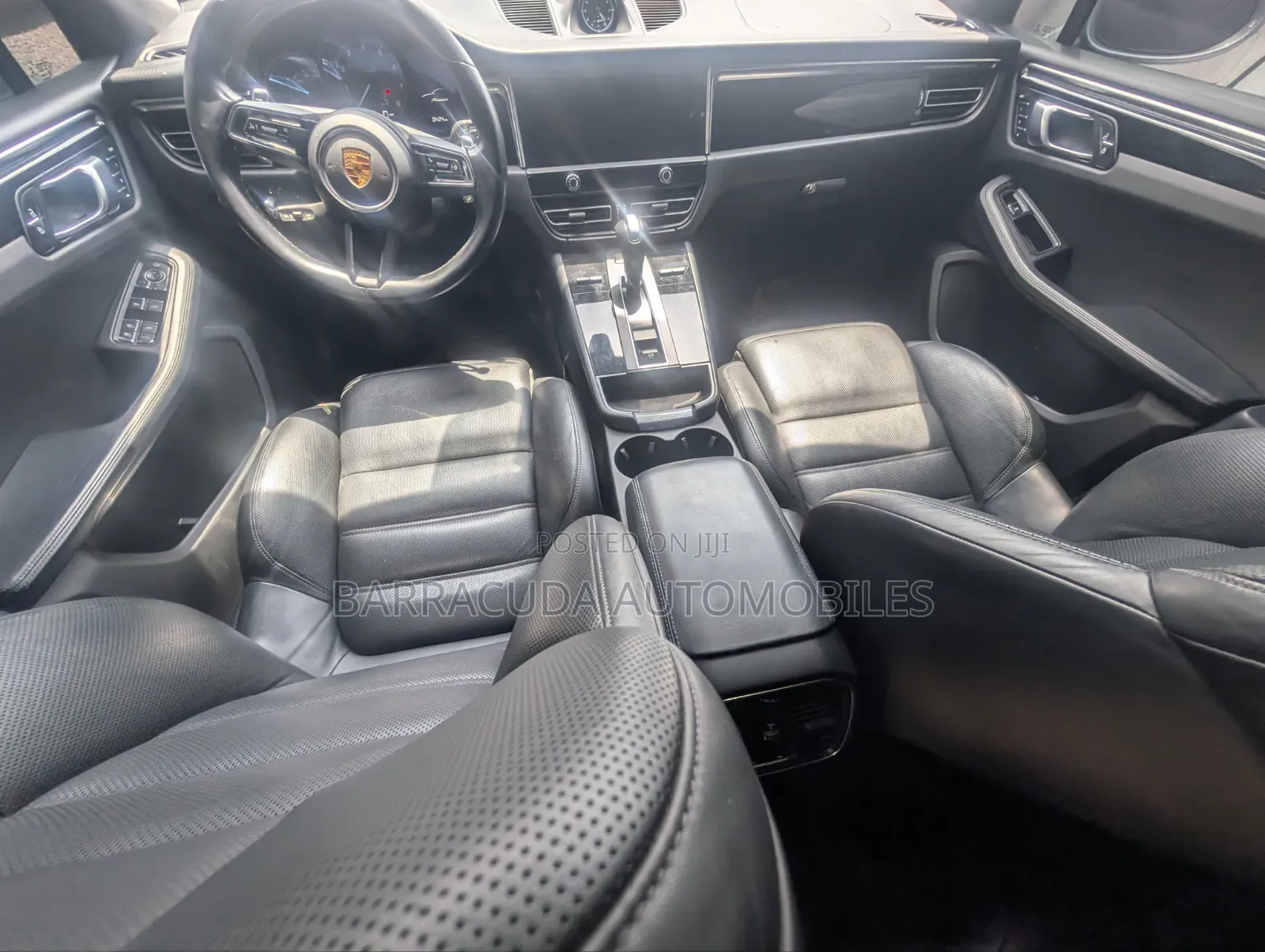 Porsche Macan 2022 Silver