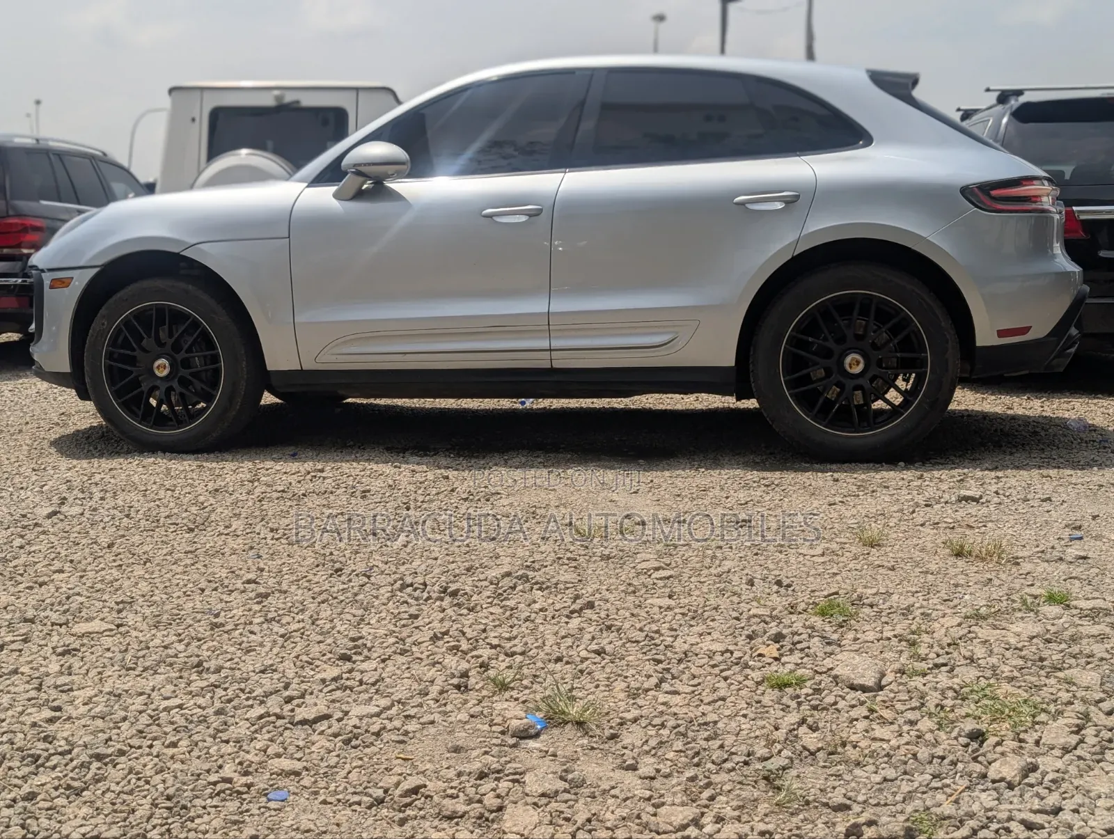 Porsche Macan 2022 Silver
