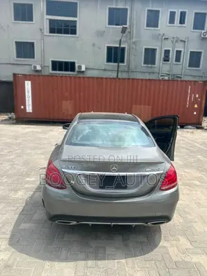 Mercedes-Benz C300 2016 Gray