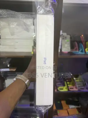 New Apple iPad (2025) 128 GB Blue