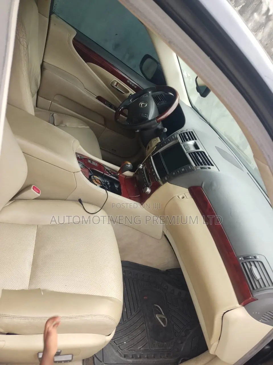Lexus LS 460 2011 Black