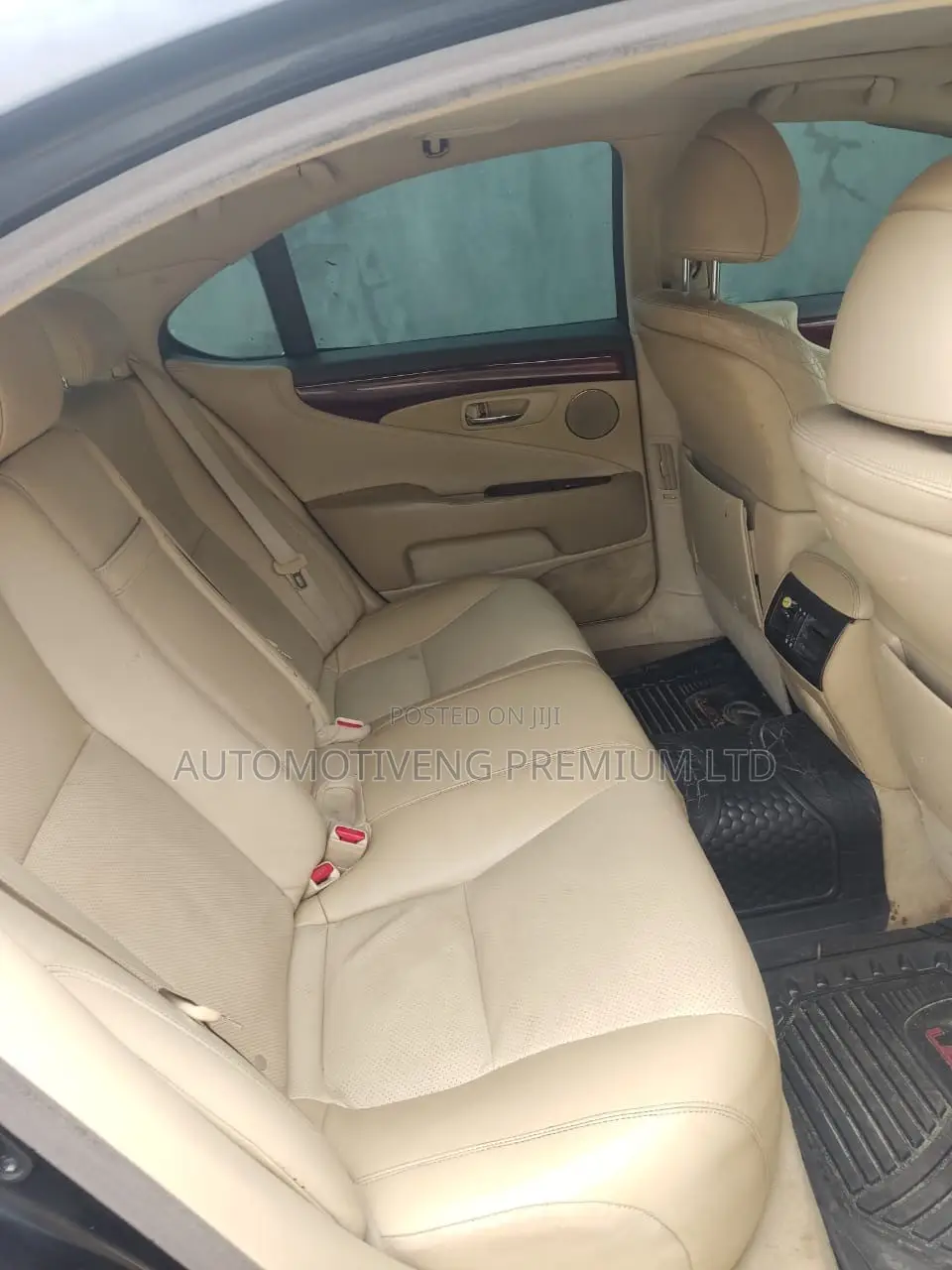 Lexus LS 460 2011 Black