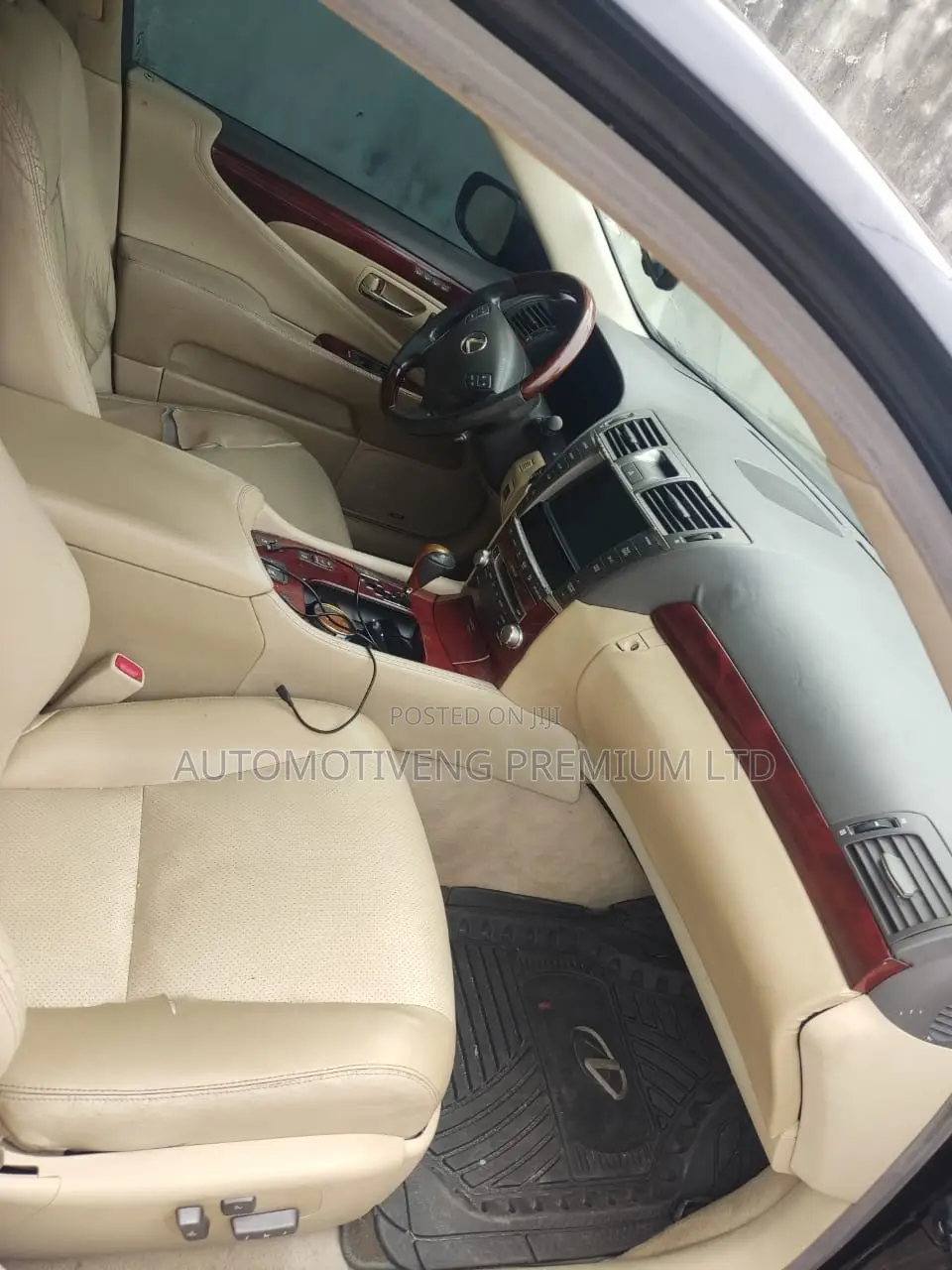 Lexus LS 460 2011 Black