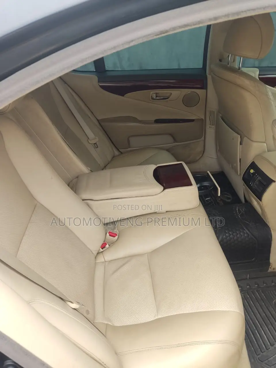 Lexus LS 460 2011 Black