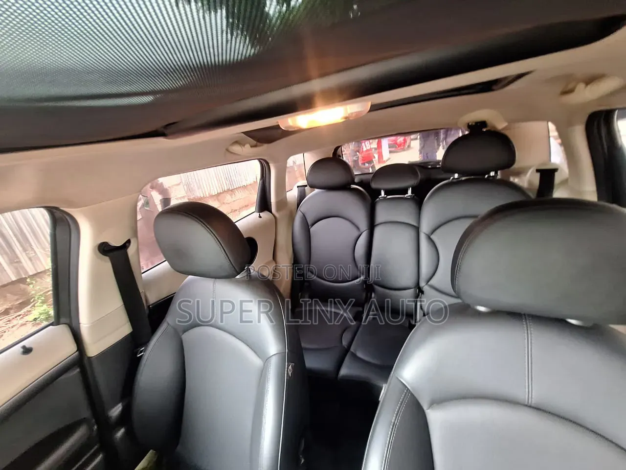 Mini Cooper 2013 Brown
