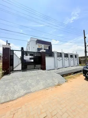 5bdrm Duplex in Isheri North for sale
