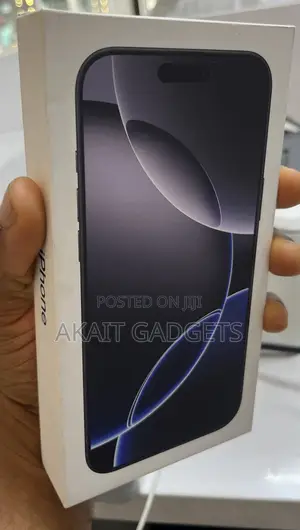New Apple iPhone 16 Pro Max 256 GB Black