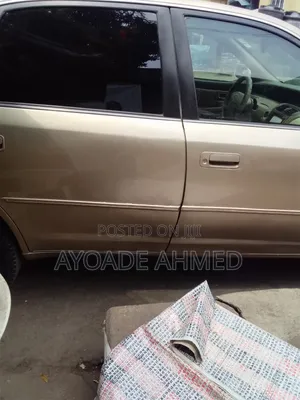 Toyota Avalon 2003 Gold