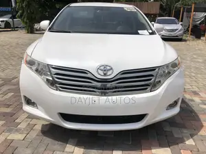 Toyota Venza 2010 White