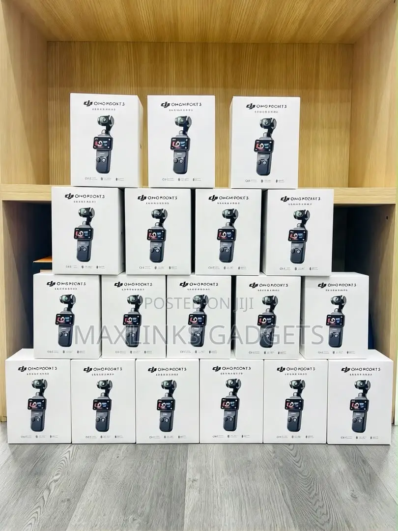 Osmo Pocket 3 Creator Combo Vlogging Camera