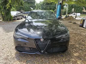 Alfa Romeo Giulia 2021 Black