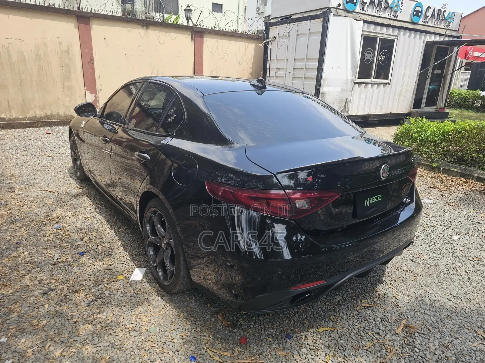 Alfa Romeo Giulia 2021 Black