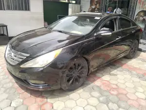 Hyundai Sonata 2013 Black