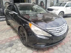 Hyundai Sonata 2013 Black