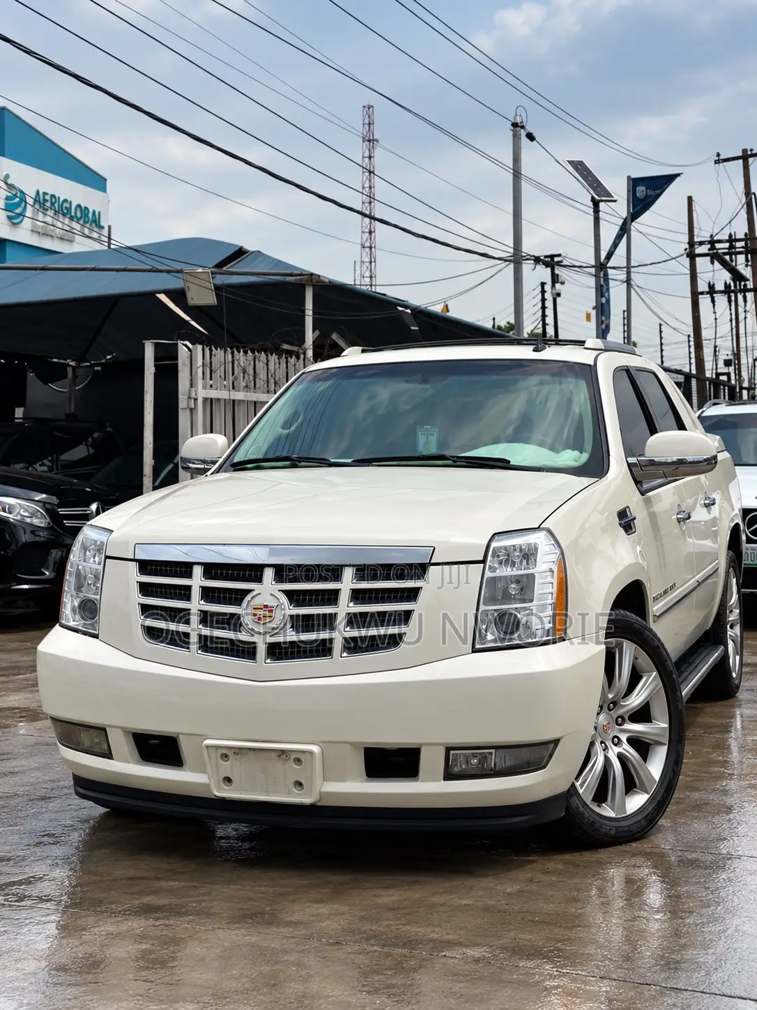 Cadillac Escalade 2013 White